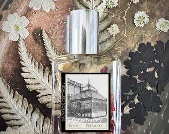 サマーコンサバトリーパフューム - ハーブガーデン、バジル、レモンバーベナ、緑のつる、湿った土