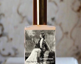 The Sorceress Perfume - Paper Whites, Violets, Plum Wine, Incense, White Musk