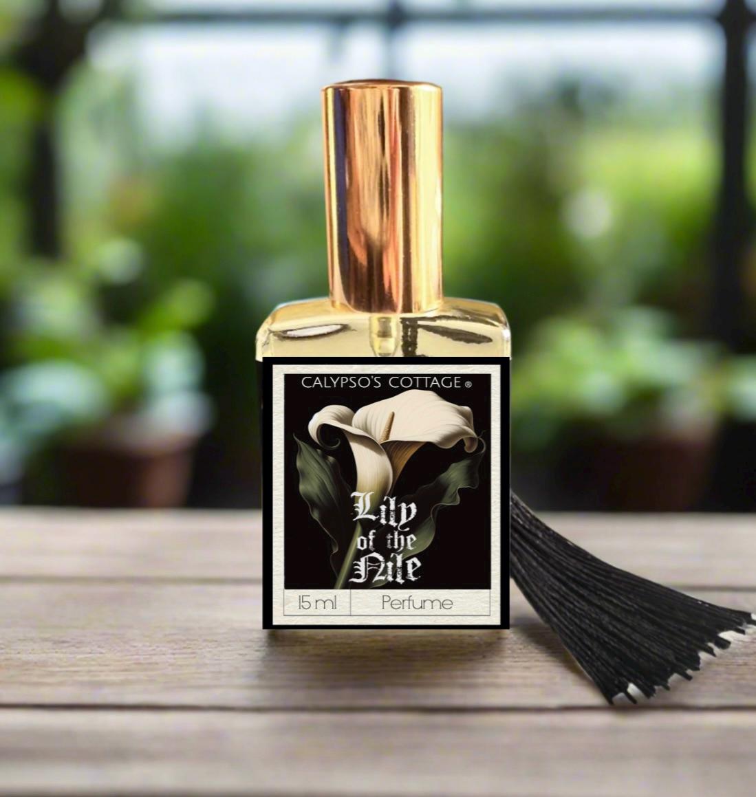 Lily of the Nile Perfume - White Lilies, Green Leaves, Midnight