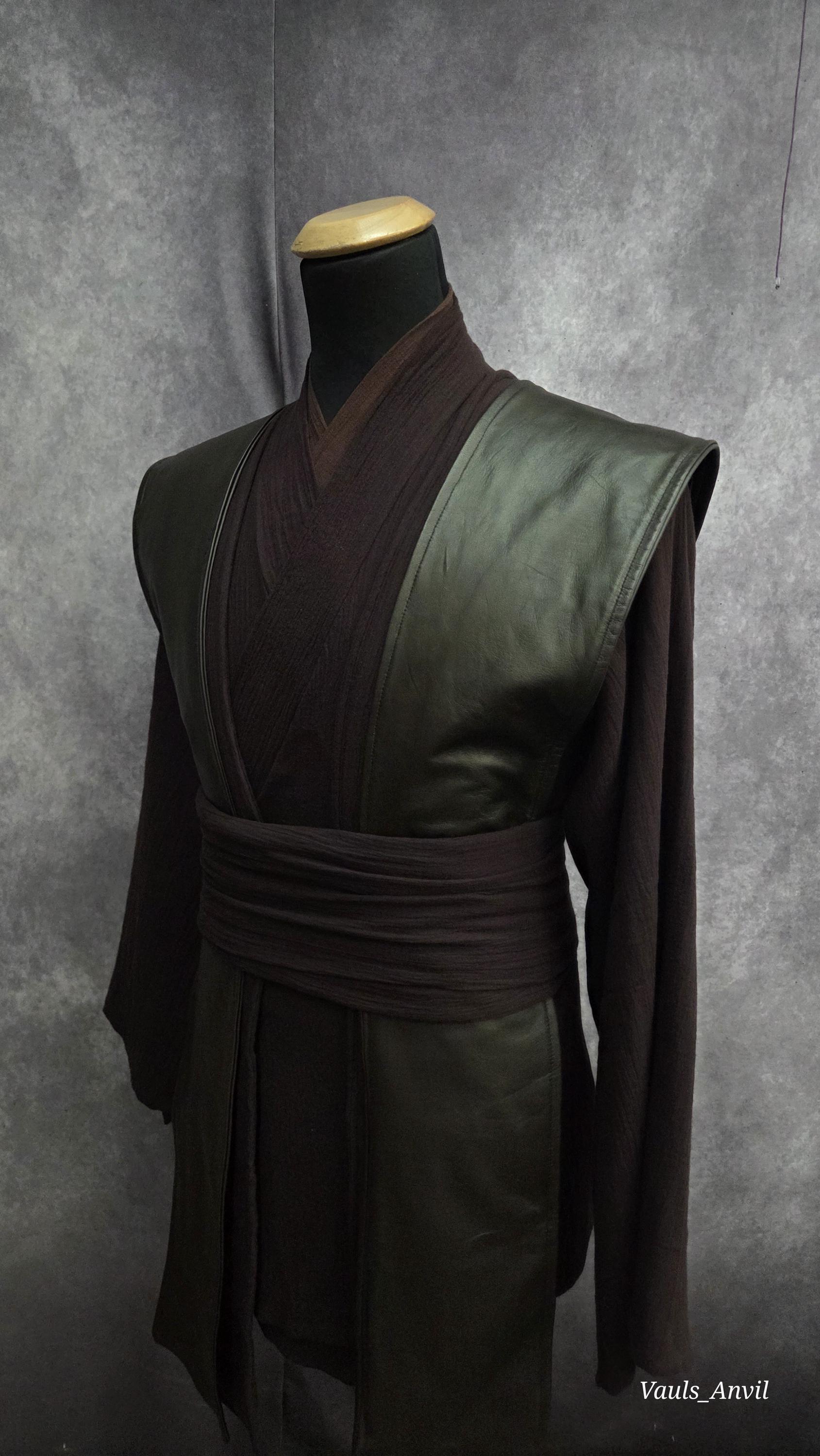 ジェダイローブ　アナキン　Rページ Amazon.co.jp: [SCLYX] スターウォーズ 大人 ローブ付 ジェダイ衣装