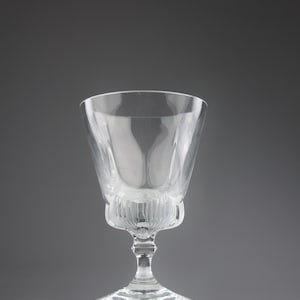 Lalique France, Tulip Calice ‘Cleves’ Vase, 1980