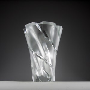 "Vase ""Narzisse"" von Lalique, Frankreich 1980er Jahre."