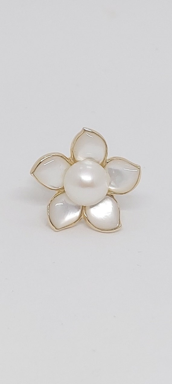 Mother of pearl flower ring deals