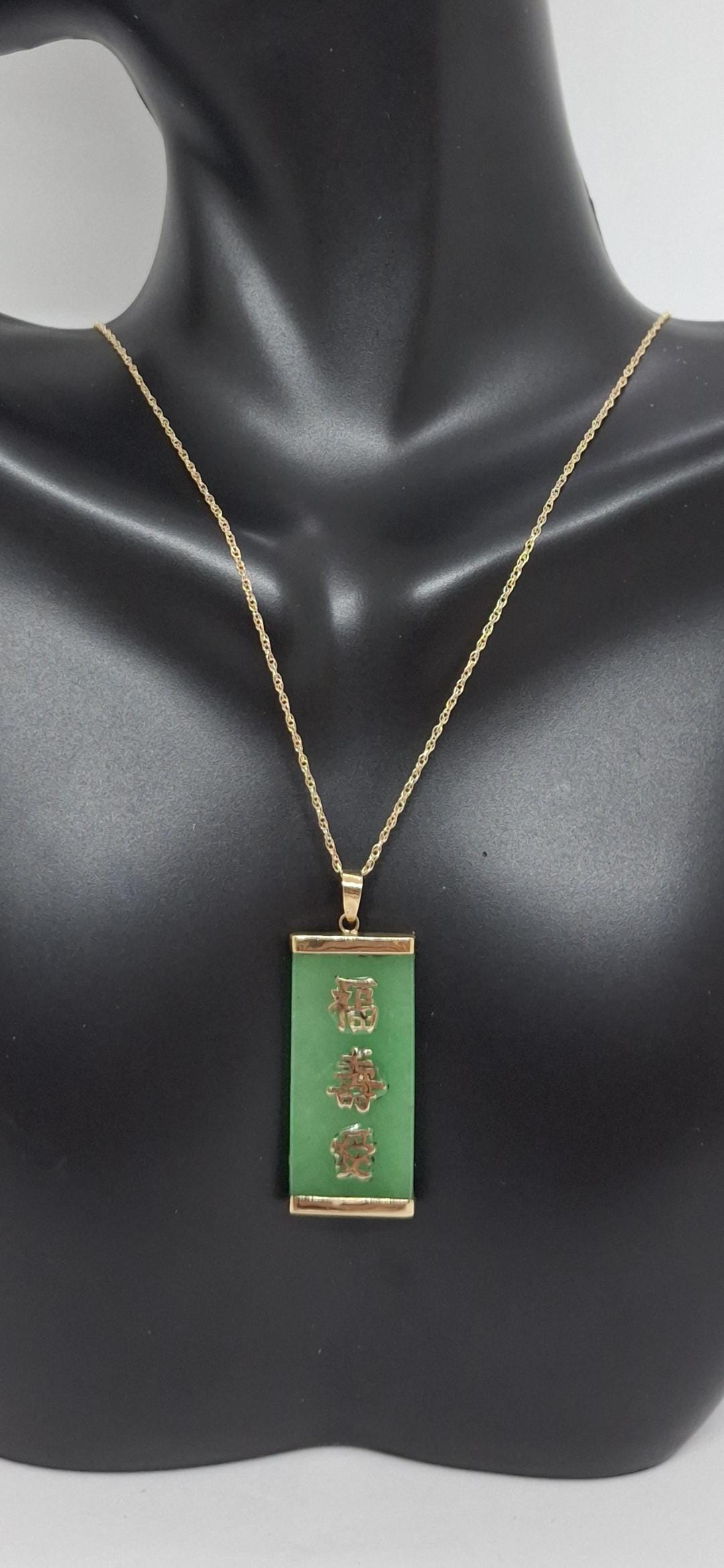 Collier Pendentif Style Chinois En Jade Vert - Longueur 24", Fait Main, Couleurs Jaune Et Orange