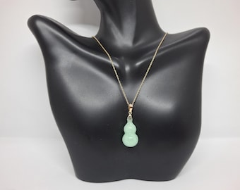 Green Jade Gourd Pendant, 14K Yellow Gold Chain