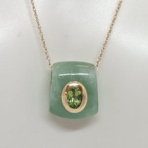 14k Yellow Gold Jade Peridot Pendant Necklace - Green Gemstone