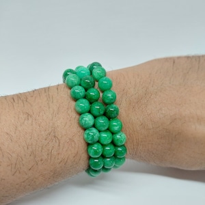GREEN JADE Stretch Bracelet.  Green Jade 6mm Round Bracelet. Green Jade Gemstone Bracelet.Single Bracelet or Set of 3 Bracelet are Available