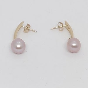 14K Gold Pink Pearl Drop Earrings: Freshwater Cultured Pearl