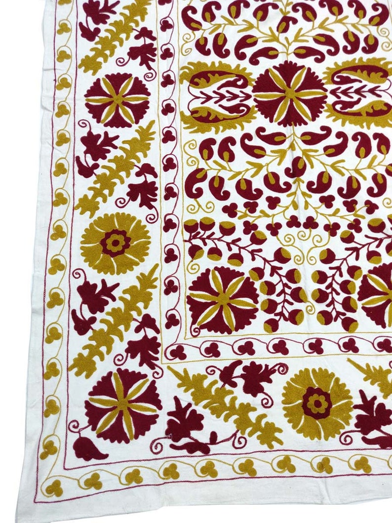 Suzani handmade Uzbekistan Tablecloth Wall Hanging Suzani Bedspread Bed Cover Bright Suzani Bed sheet Bohemian Christmas Decor