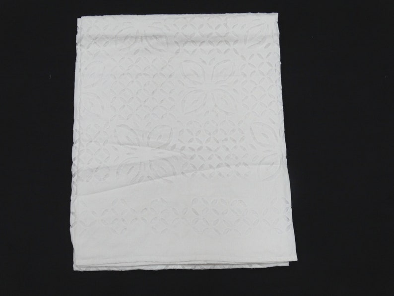 White Handmade Vintage Cotton Applique Design Organza Bedding Throw Bedspread Queen size Christmas D\u00e9cor