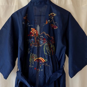 Vintage Pearls Chinese Robe Hand Embroidered Size small/medium