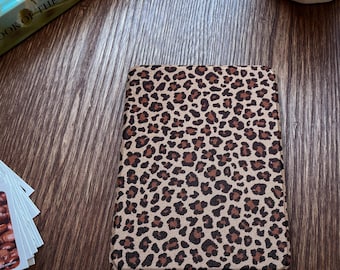 Leopard Print Kindle Case - Slim Folio Cover for Paperwhite/Colorsoft 7"