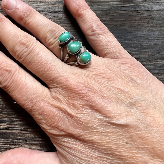 1930’s Vintage Turquoise and Silver Ring - image 9