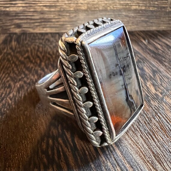 Vintage Petrified Wood and Silver Ring - image 9