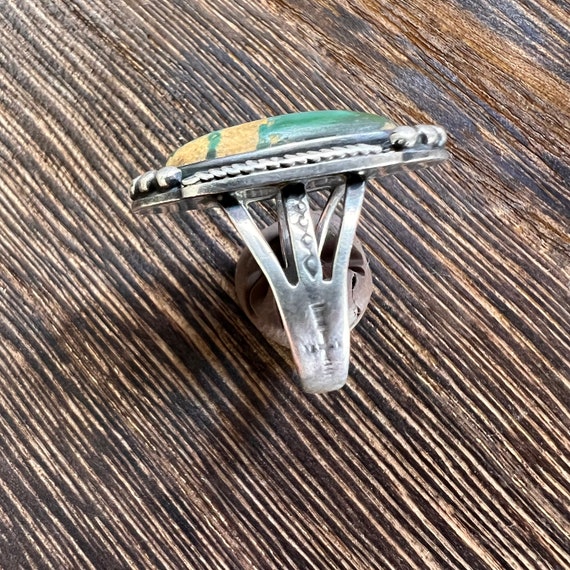 Vintage Native American Turquoise and Silver Ring - image 6