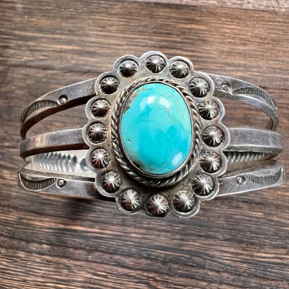 1940’s Turquoise Cuff Bracelet in Silver Vintage … - image 2