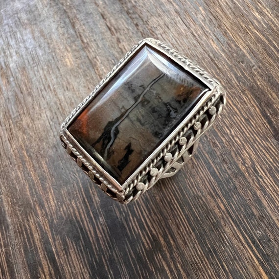 Vintage Petrified Wood and Silver Ring - image 3