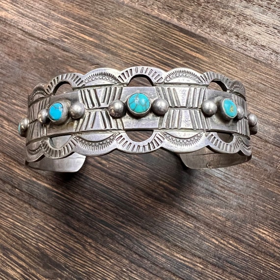 1950’s Turquoise Cuff Bracelet in Silver Vintage … - image 2