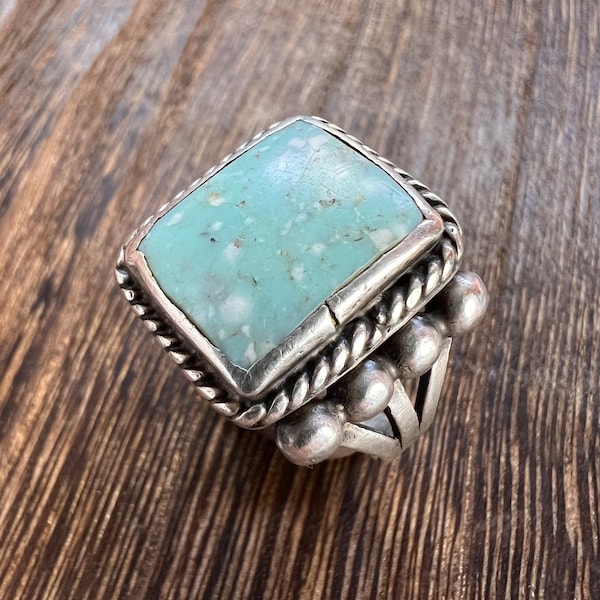 Vintage Native American Hubbell Glass Ring in Silver