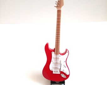 RGM165 Neil Young White Falcon Miniature Guitar 