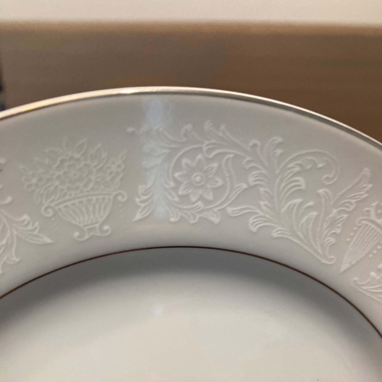 [Letter3 5] Crown Victoria Lovelace Fine China - aikb6xo