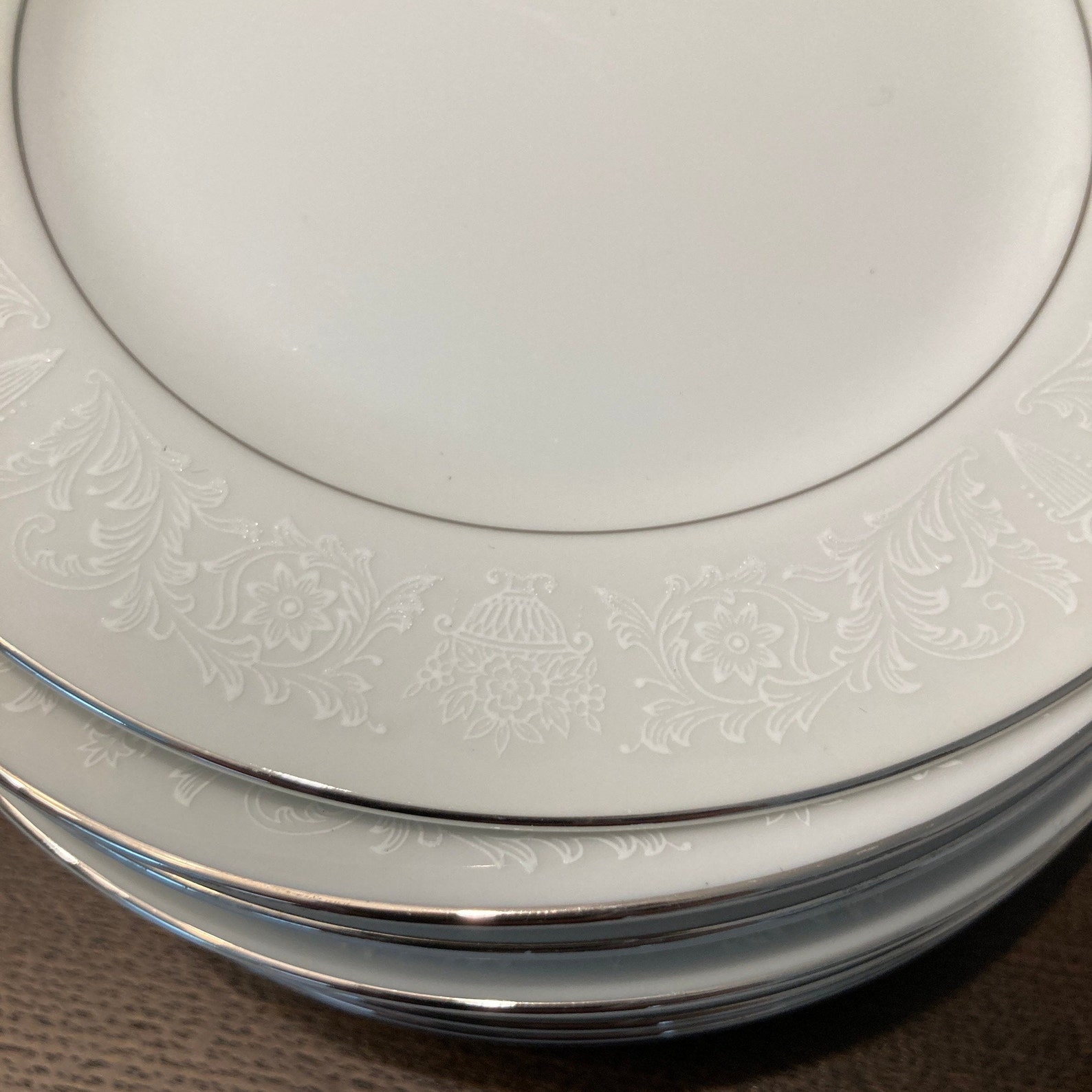 [Letter3 5] Crown Victoria Lovelace Fine China - bciyh3s