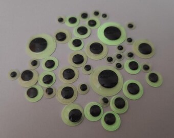 Glow-in-the-Dark Googly Eyes – Self-Adhesive – Various Sizes – Craft and Decoration Eyes
