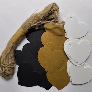 Tarjetas de papel o etiquetas de papel con corazones | 35 x 45 milímetros | Papel kraft, blanco o negro | Etiquetas de precios, etiquetas de regalo, etiquetas de ropa.