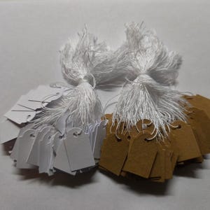 Carte di carta o etichette di carta | 25 x 15 millimetri | Carta kraft o bianca | Cartellini dei prezzi, cartellini regalo, etichetta di abbigliamento