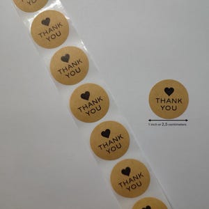 Adesivi di ringraziamento | adesivi con sigillo, 1 pollice, carta kraft, lettere nere, cuore nero