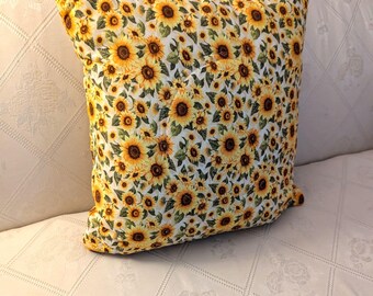 Quilted Sunflower Throw Pillow: Farmhouse Summer Decor, 20 inch