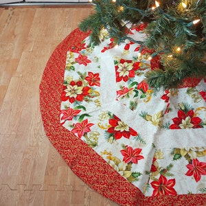 Poinsettia Striped Tree Skirt 60 inch Handmade tree skirt Quilted Tree Skirt Xmas tree skirt Holiday tree skirt Christmas tree skirt