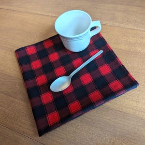 Red and Black Check Dining Napkins Dinner napkins Fabric table napkins Burgundy napkins Christmas napkins Holiday napkins gifts for her