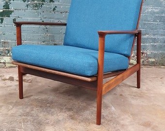 Vintage Mid-Century ib kofod Larsen for Selig lounge chair