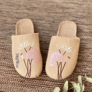 Women Flax Linen House Slippers, Birthday Day Gifts for Her, Spa Relaxation Slippers Gift   ZY005W