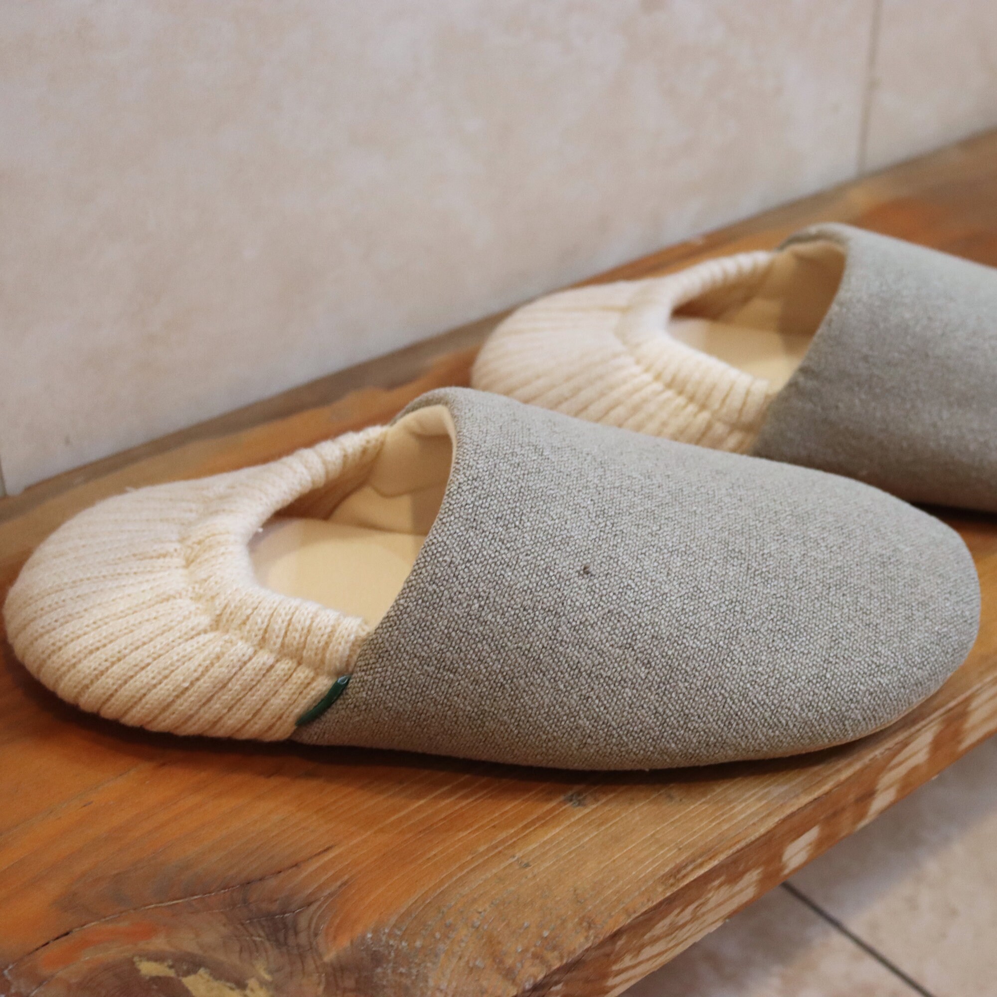 Unisex Indoor House Shoes for Quiet Comfort Slippers for Couples