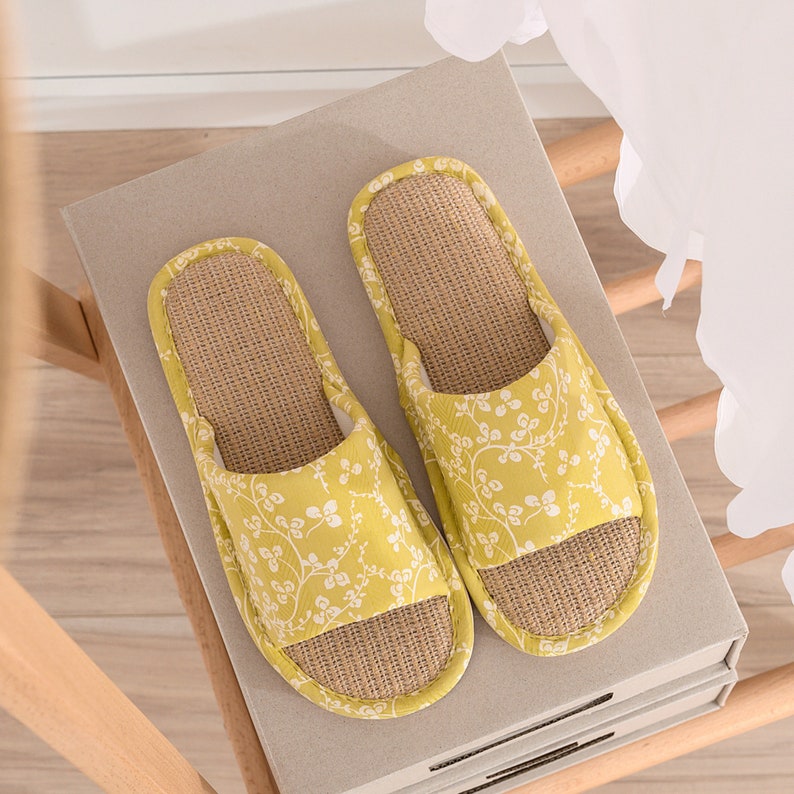 Drifwoo| Women Linen Indoor Slippers, Summer House Slippers for Women,   Housewarming Gifts    QKX010 