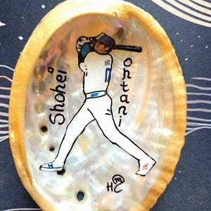 Handmade Ohtani Shohei, Los Angeles Dodgers Abalone Shell Art