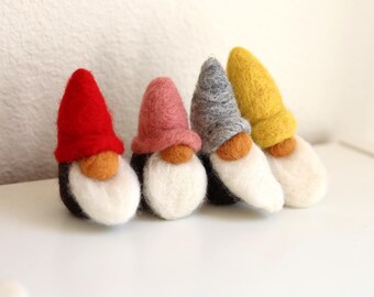 Handmade Wool Gnome Christmas  Ornament in 4 colors: Christmas gift ｜ Ready to gift ｜ Gnome lover | Mini Santa| Teacher Ornament