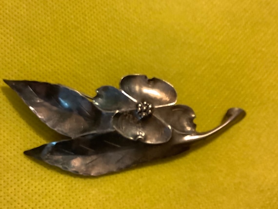 Vintage NUE Sterling Leaf and Flower Brooch Rare … - image 1