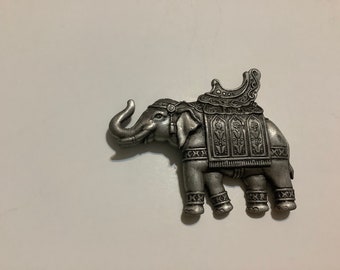 JJ Jonette Elephant pewter brooch vintage collectible