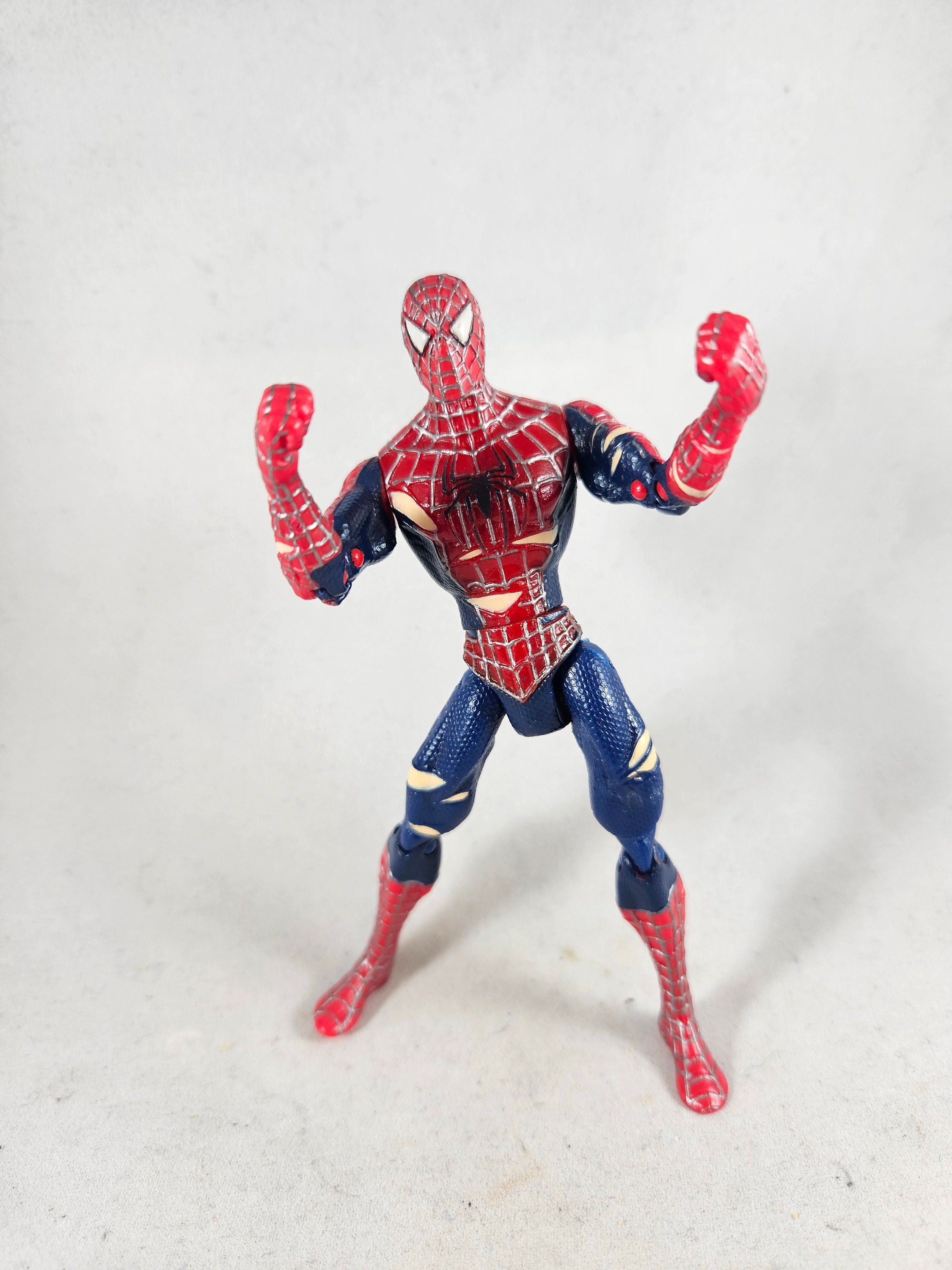 Spider-man 3 Double Punching Super Symbiote Battle Damaged 5 Inch