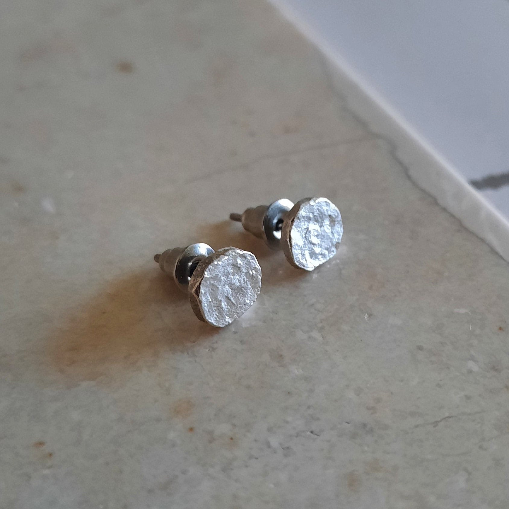contemporary silver stud earrings