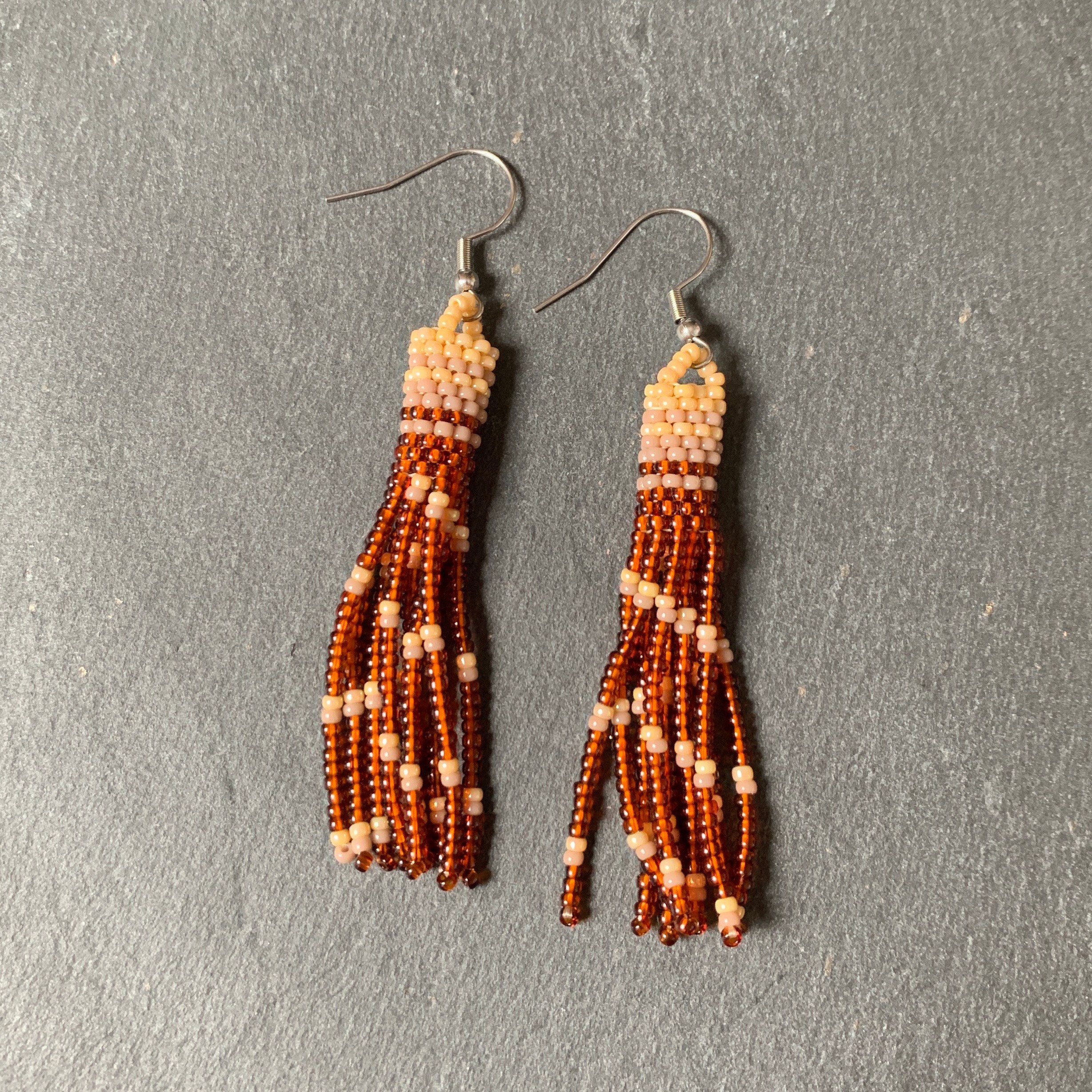 Perlenquasten Ohrringe - Handgefertigt Mit Glasperlen & Vintage Blumenmuster