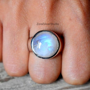 Moonstone ring , signet ring , 925 sterling silver , unisex ring , man  ring , rainbow Moonstone gemstone , Moonstone silver ring