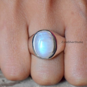 Moonstone ring , signet ring , 925 sterling silver , unisex ring , man  ring , rainbow Moonstone gemstone , Moonstone silver ring