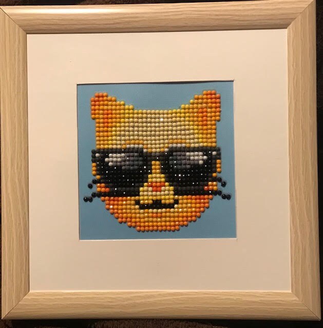 Cadre Représentant Un Emoji avec Des Lunettes