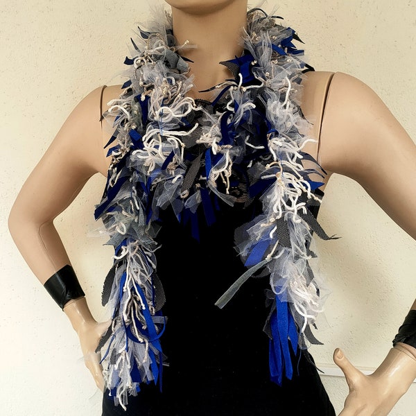 Die Frayed Fringe Upcycled Collier Boa écharpeScraffy Torn Fabric Jewelry Textile Scarves Reutilisé Recycled Jeans écharpe