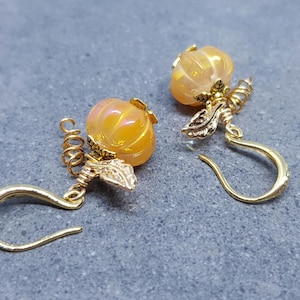 Glass Pumpkin Earrings, Hypoallergenic Ear Wires, Orange Earrings, Glass Jewelry, Autumn Earrings, Fall Halloween, Thanksgiving