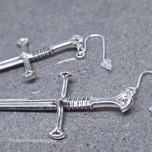 Boucles d'oreilles poignard, crochets d'oreille hypoallergéniques, boucles d'oreilles épée, bijoux cosplay, bijoux gothiques, par paire image 18